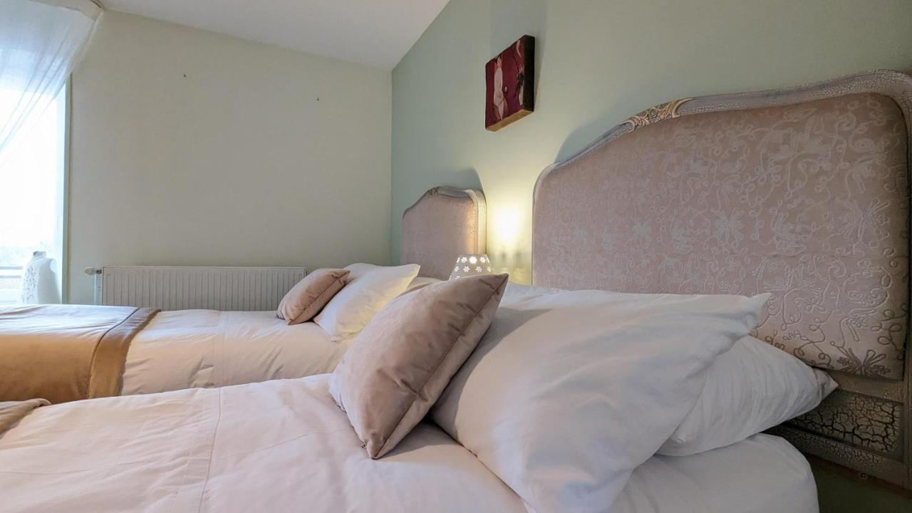Chambres D'Hotes Cascarot Lechatelet ภายนอก รูปภาพ