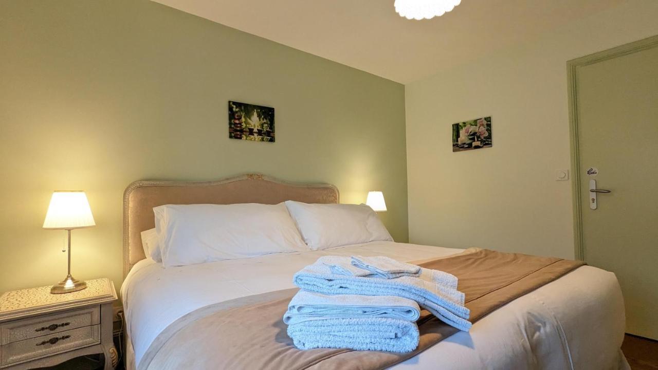 Chambres D'Hotes Cascarot Lechatelet ภายนอก รูปภาพ